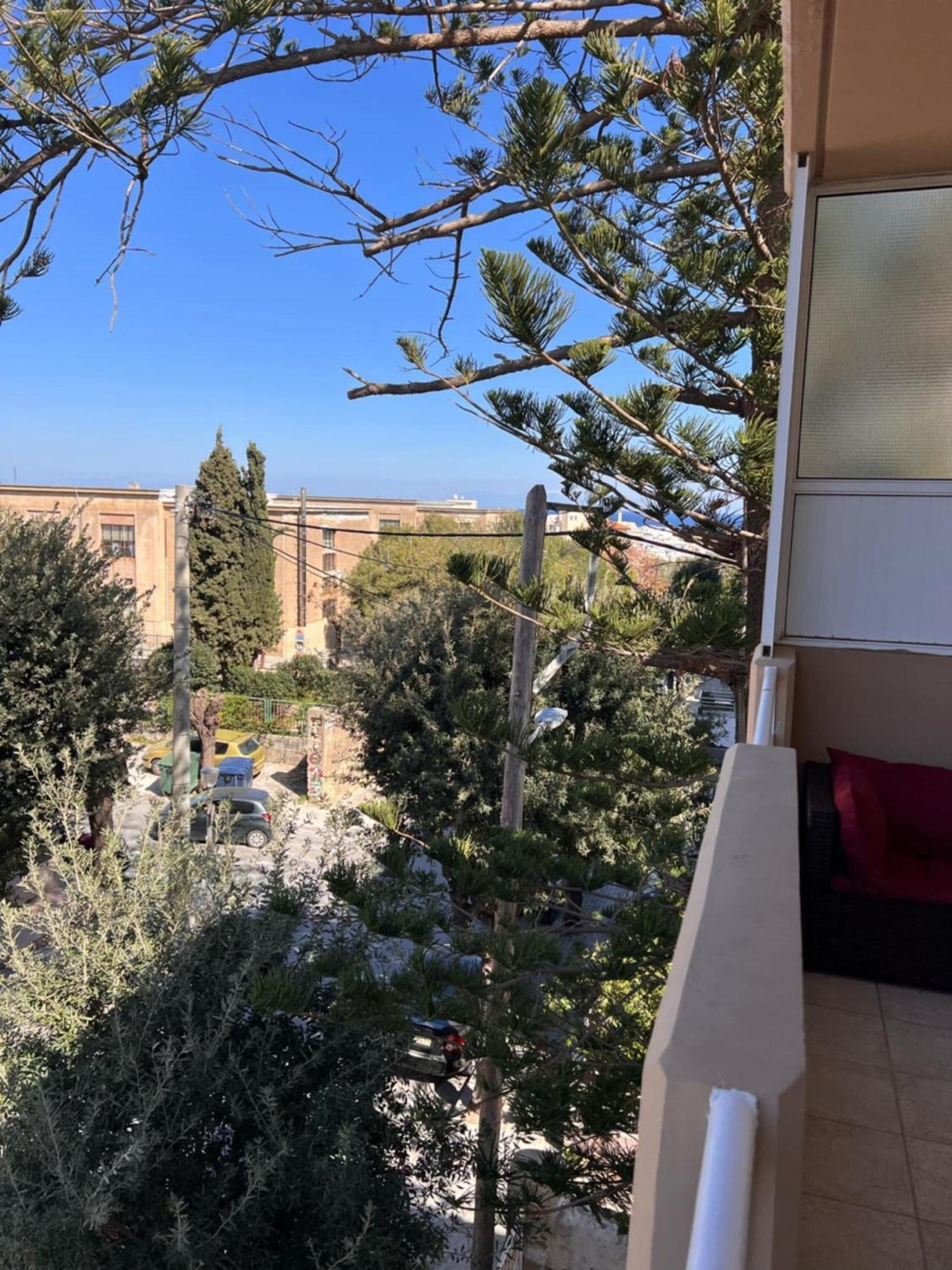 29 Apartment