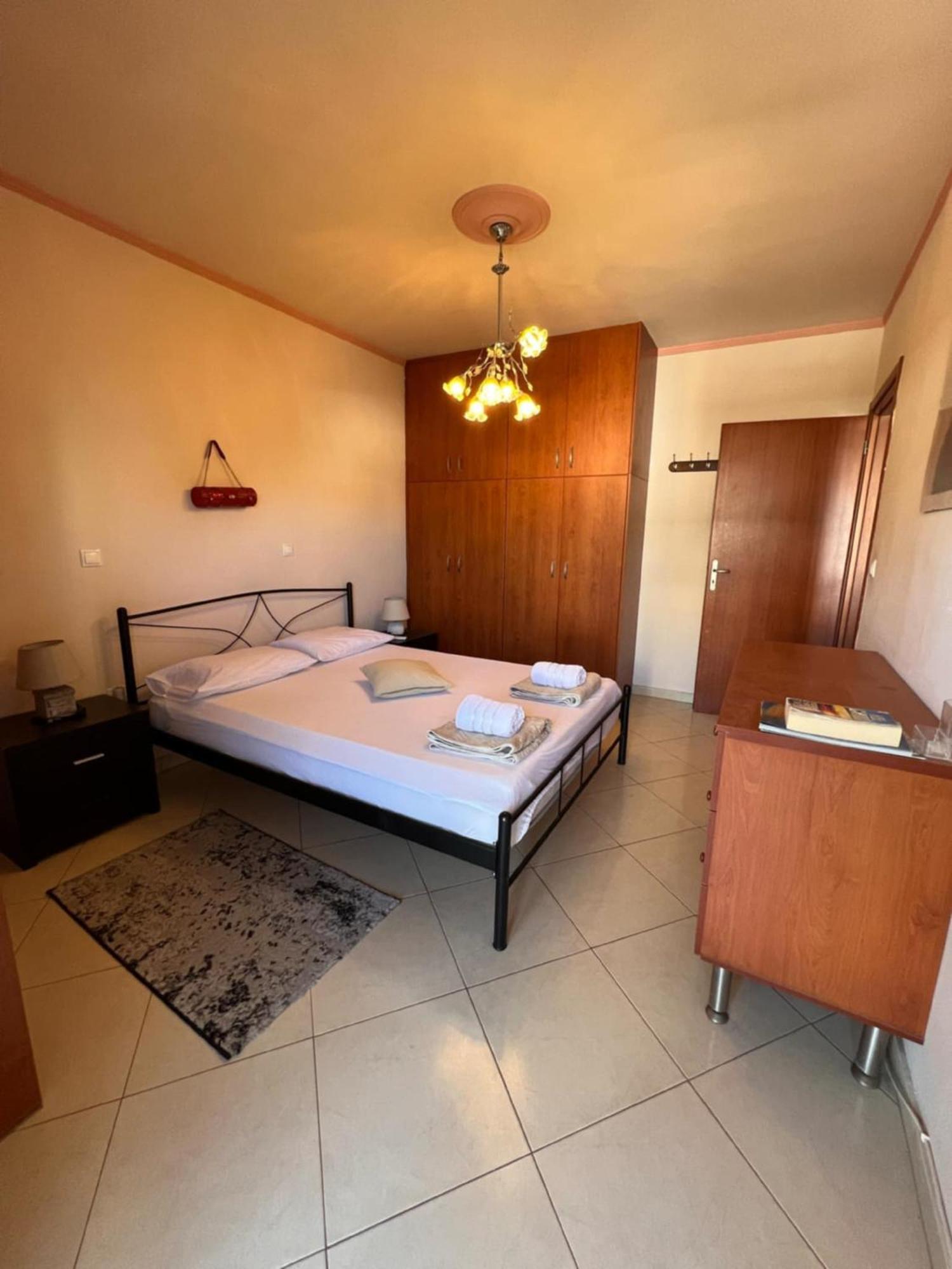 29 Apartment *
